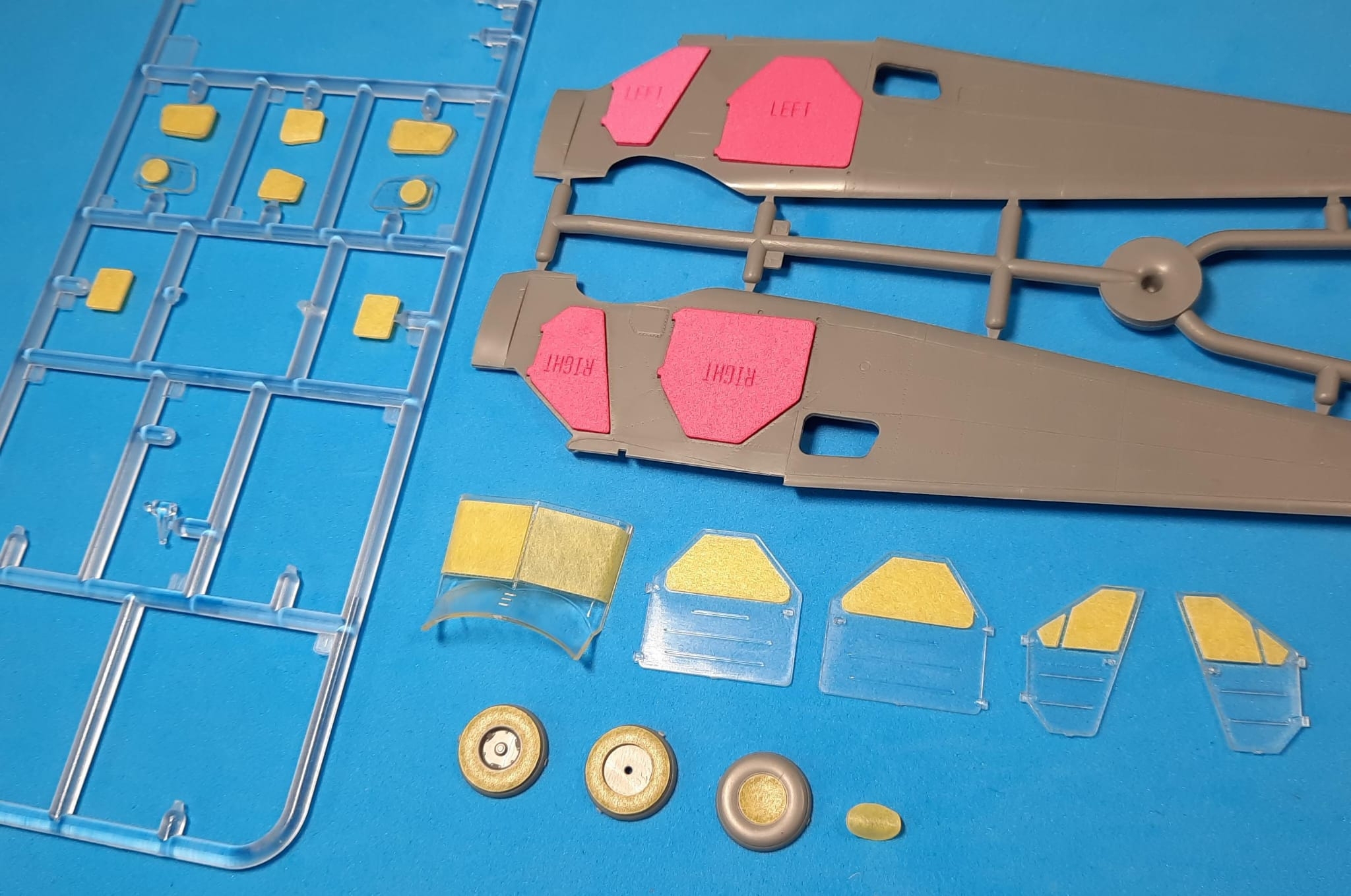 54101 1/48 DHC-2 Beaver / L-20A / U-6A double sided mask and door foam plugs (for Dora Wings)