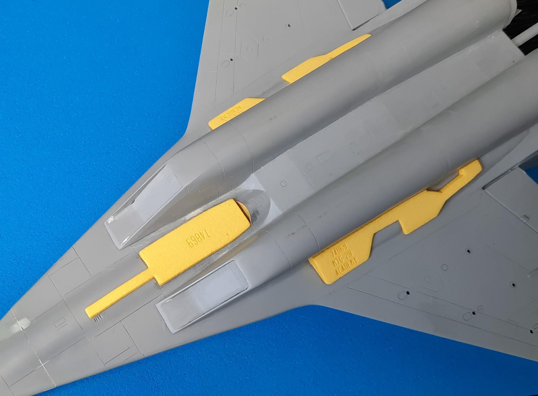 74869 1/48 Mig-29 wheel bay plugs (for Academy/Hobby 2000)