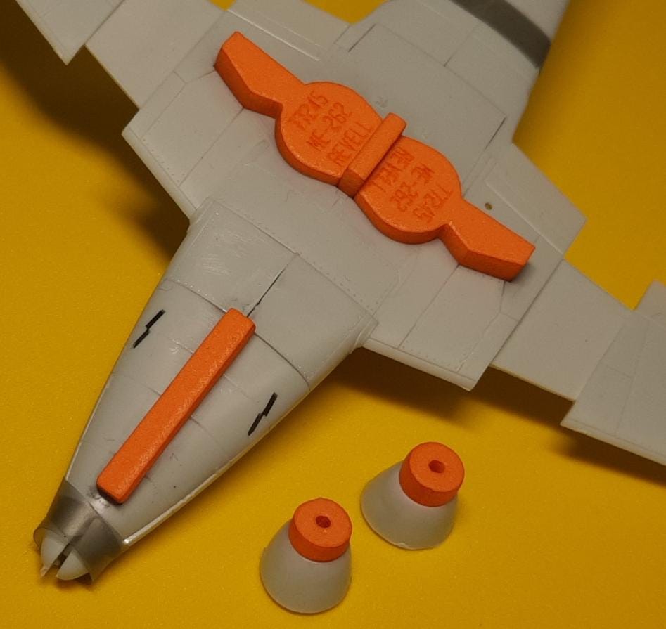 77245 1/72 Me-262 wheel bay plugs (for Revell)