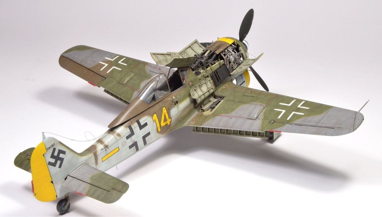 34025 1/48 Fw 190F-8 (yellow 14) for Eduard 8179 marking B