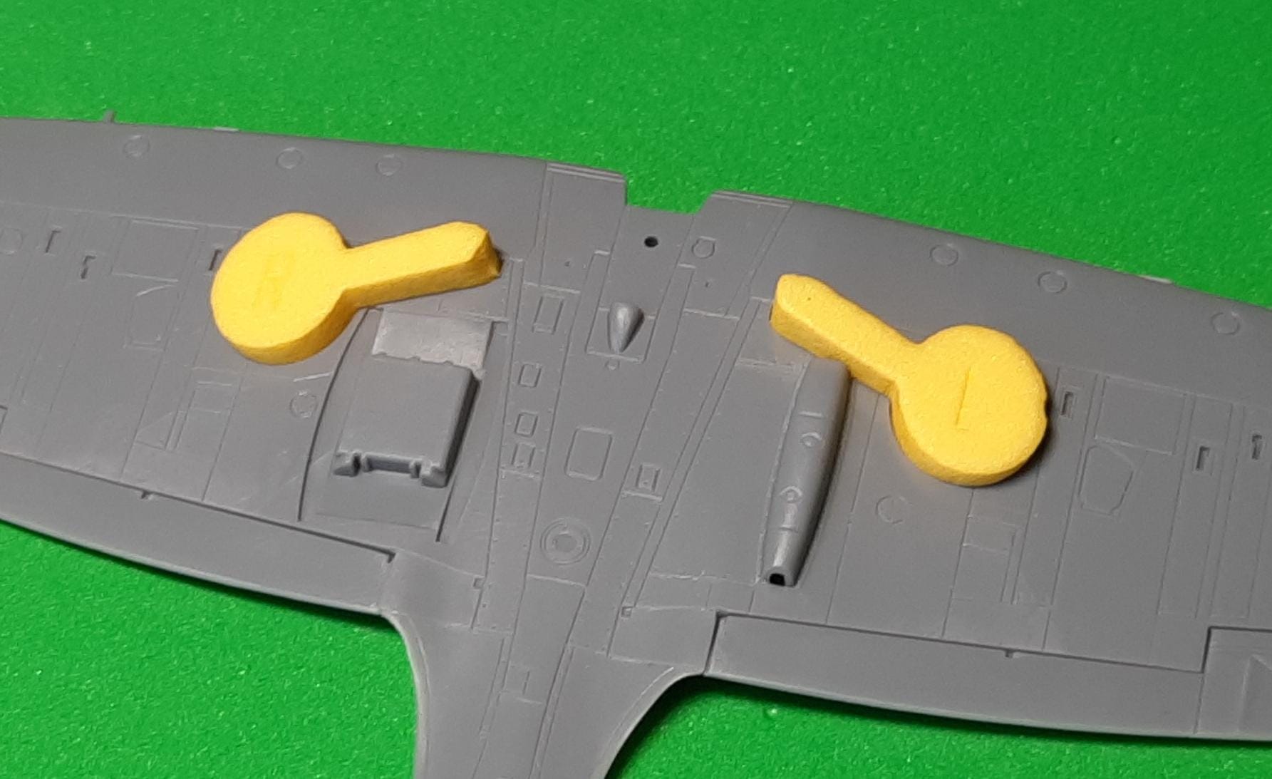 77225 1/72 Spitfire Mk.I wheel bay plugs (for Tamiya)